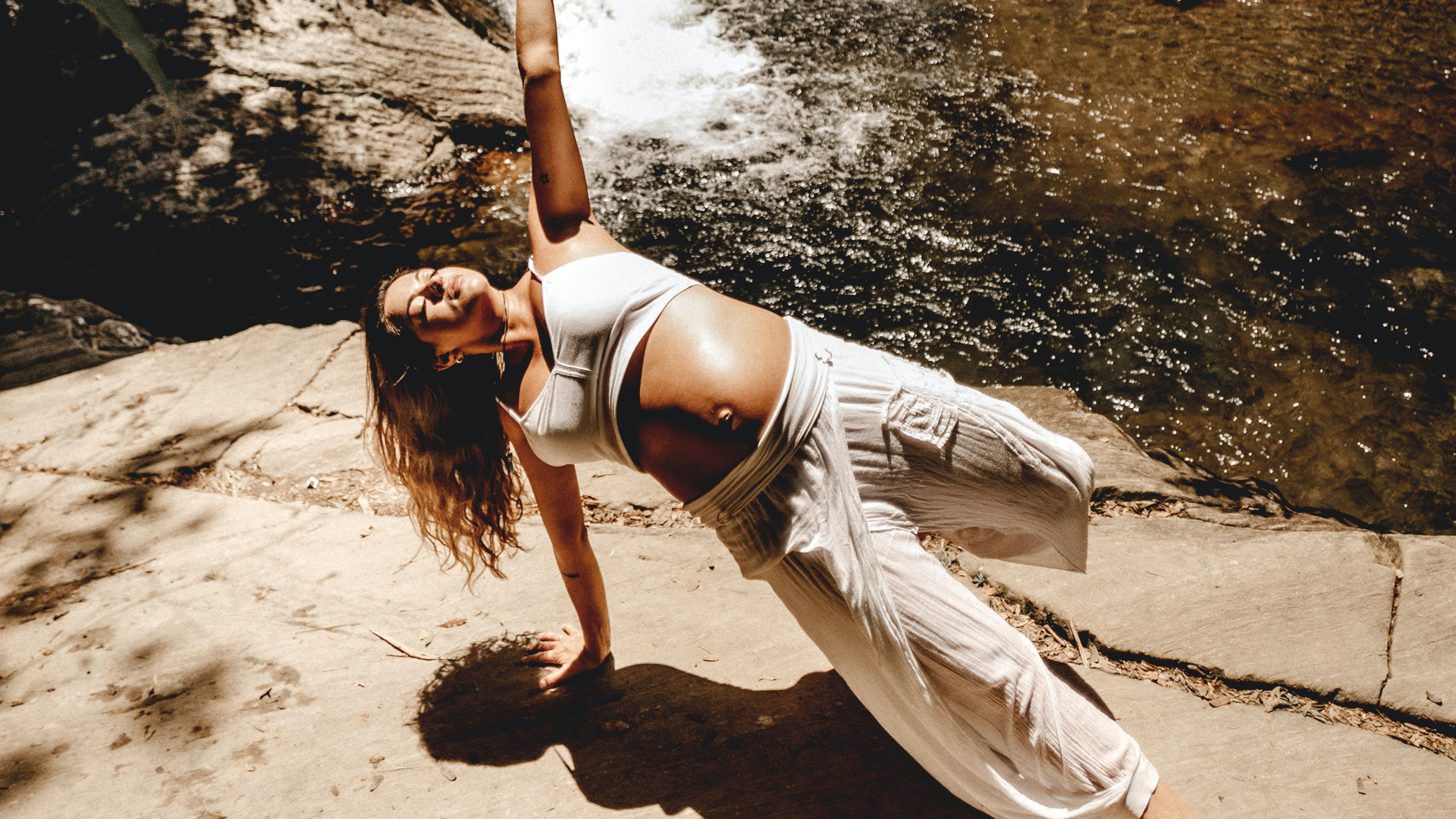 yoga-prenatal-jonathan-borba